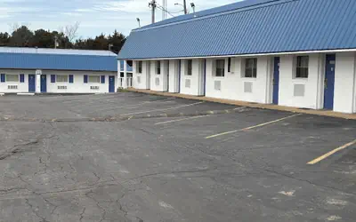 Motel 6 Sullivan, MO