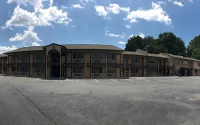 Travelers Inn