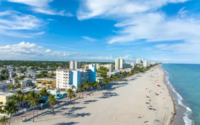 Palm Lined Oasis Walk To Beach