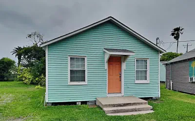 Coral Cottage by Miss Kitty’s