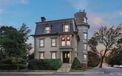 The Underwood-Hale House