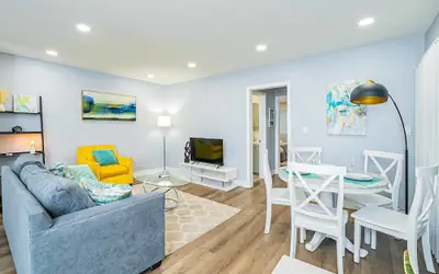 2b2b APT Close to Rose Parade and Pasadena Oldtown