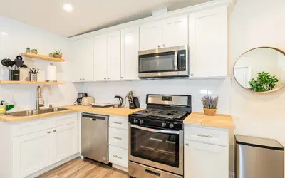 Chic Historic Route 66 Home - Ideal for Relaxation