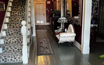 Commodore Bed and Breakfast