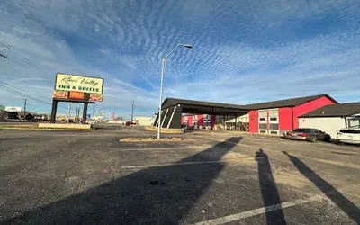 River Valley Inn & Suites (Extended Stay)