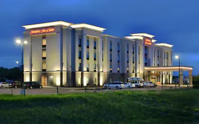 Hampton Inn & Suites Chippewa Falls