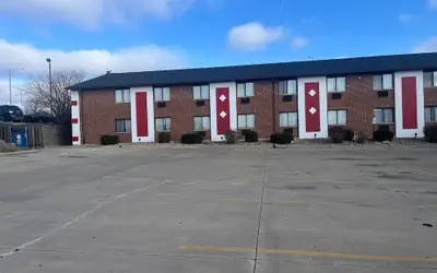 Ramada by Wyndham Cedar Rapids South