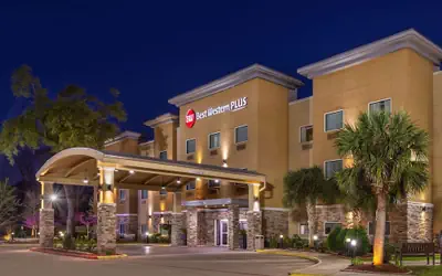 Best Western Plus Lake Jackson Inn & Suites