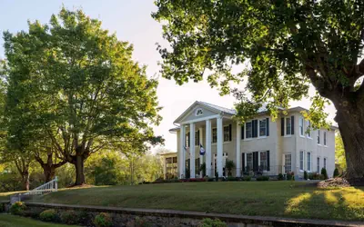 Steeles Tavern Manor