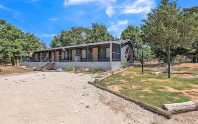 Nautical Nest - 1 Bedroom Hotel Room by The Lodges at Fossil Creek