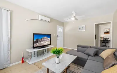 Modern Retreat With Spacious Yard Cozy Interiors