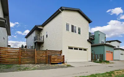 The Colorado House in Old Town Brewery District