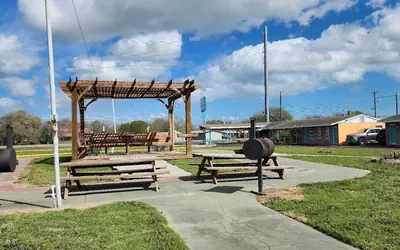 Gulfway Motel By OYO Near Airport I 37