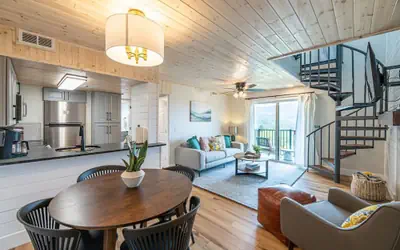 Mountain Views Full Kitchen Indoor Pool Access