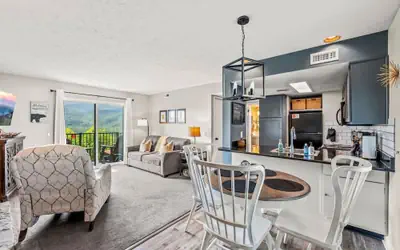 Indoor Pool Hot Tub Sleeps 4 Mountain Views