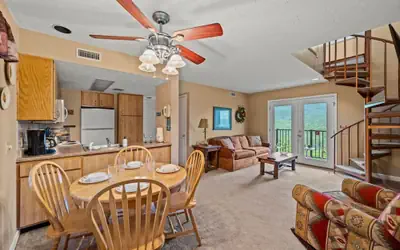 Hot Tub Heated Pool Mountain Views Sleeps 6