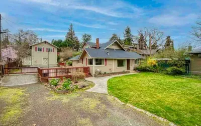 Medford Home and 2 Condos With Pool