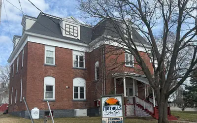 Foothills Lodge & Diner