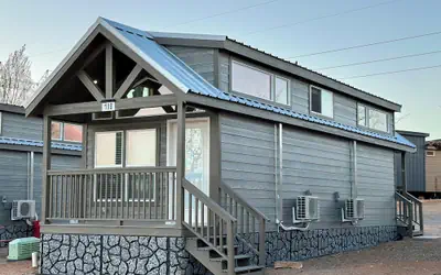 Luxury Tiny Homes - Deluxe King Room