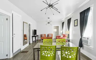 Downtown Detroit Gem 3 Bedrooms & Culture!