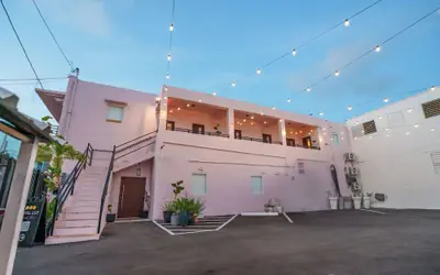 Room 6: Affordable Cool in Santurce Arts Area