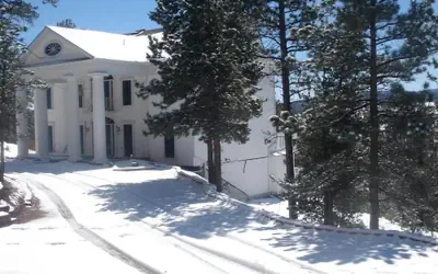 Pikes Peak Paradise Bed and Breakfast