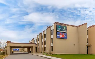 MainStay Suites Lansing West