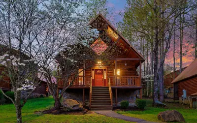 Resort Pool Fitness Room Hot Tub Jacuzzi