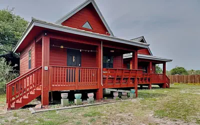 SabaiDii Guesthouse A & B by Miss Kitty’s