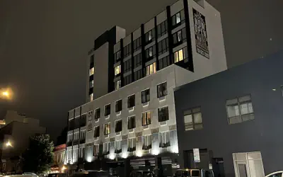 LIV Hotel Bronx - Newly Built