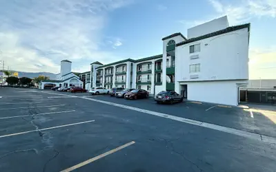 Casa Blanca Hotel - Corona