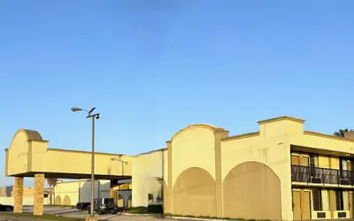 Motel 19 By Capital O Baytown I-10