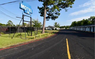 Motel 19 By Capital O Baytown I-10
