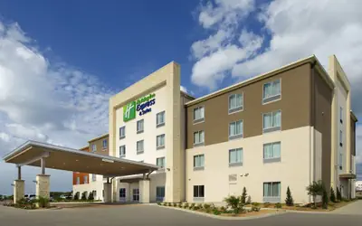 Holiday Inn Express & Suites Bay City by IHG