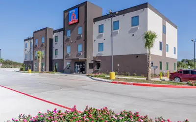 Studio 6 – Giddings, Tx