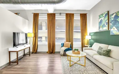 Cozy Stay Power Light Area Pool w Free Parking