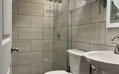 Jungle House Downtown Columbus – Modern Boutique Suites