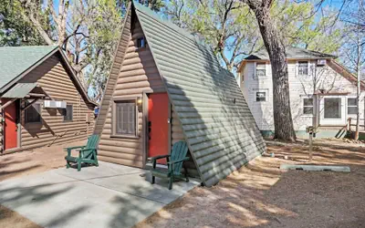 Timber Lodge Cabin 15