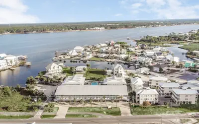 Breezy Getaway - The Affordable Beach Getaway