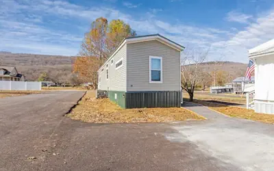 Byrd 6 Cozy Byrd Nest