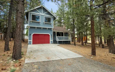 Bear Woods 3BR Retreat