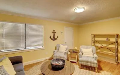 Family 2BR Retreat Near Beach + Pool Hilton Head