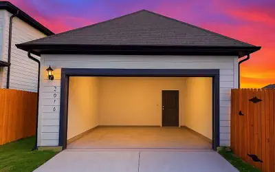 Modern 4BR New Home w Luxury Touches