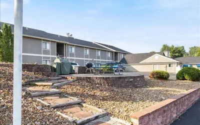 Lazydays Pet-friendly Condo w/ Pool & Slip at 3M