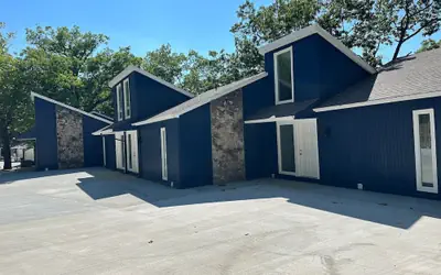 Our Cove Retreat - Perfect for Wave-free Swimming, Tanning & Prime Location Fun!