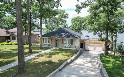 Amazing Decks, Sunsets & Lake Days