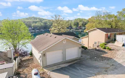 Family-friendly, Dock Enjoyment, Kayaks, Lake View