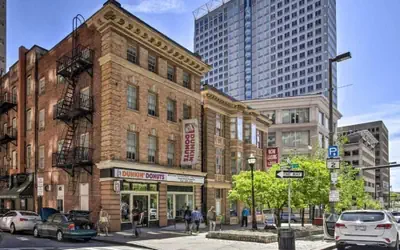 Convention Center corporate apartments