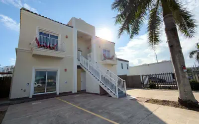 Pool 1st Floor 75 Yards To Beach Value 2 Bedroom Apts