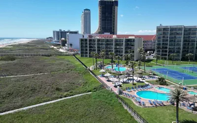 Sleeps 10 Direct Beach Heated Pool 3 Bedroom Apts